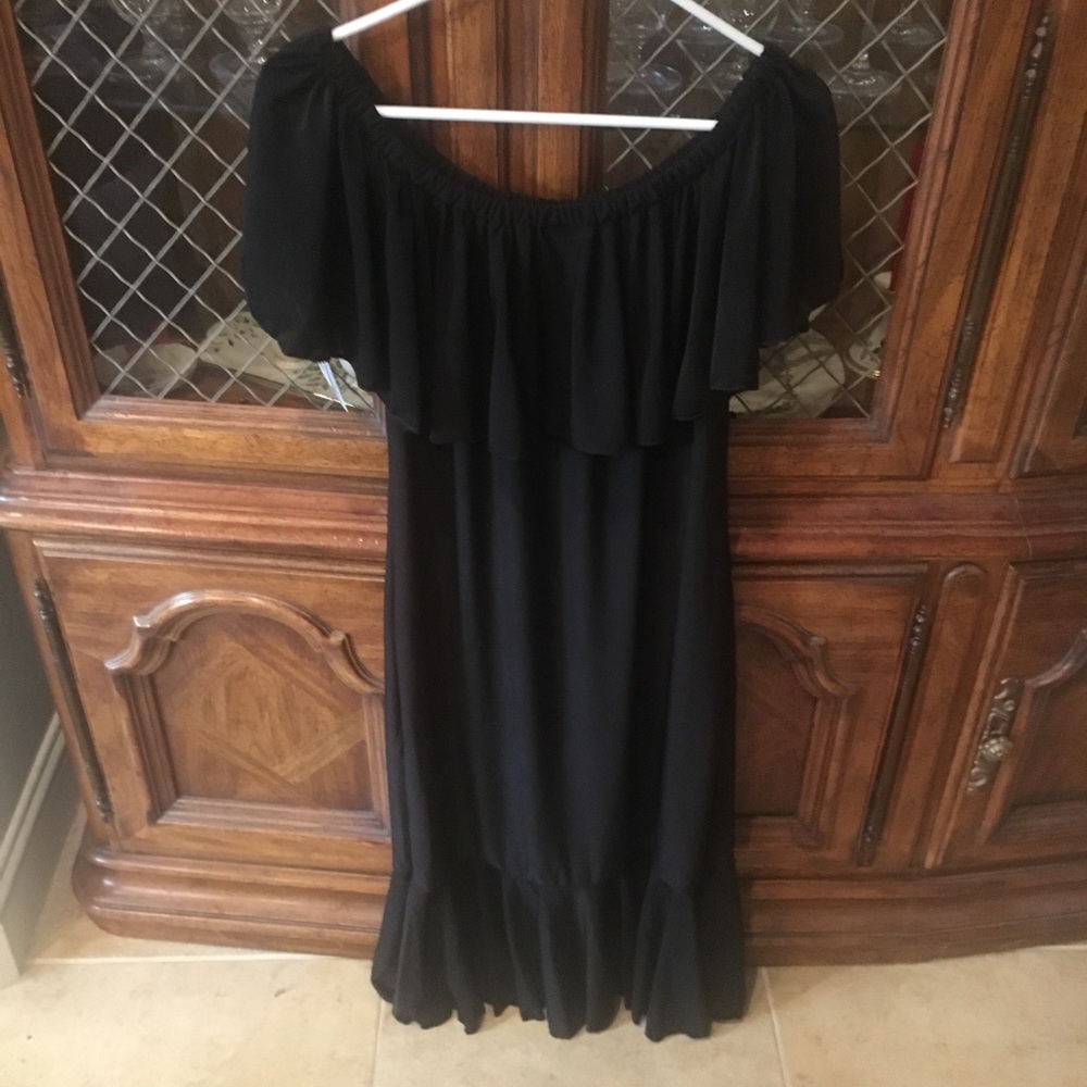 Black xl Cici dress. NWT.